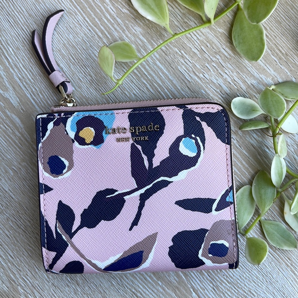 Kate Spade Small Bifold Wallet in Pink Multi Color